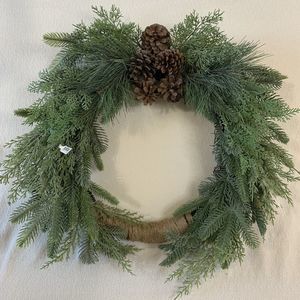 Christmas Holiday Wreath Pinecones Door Decoration Cedar Spruce Fir Pine 24in